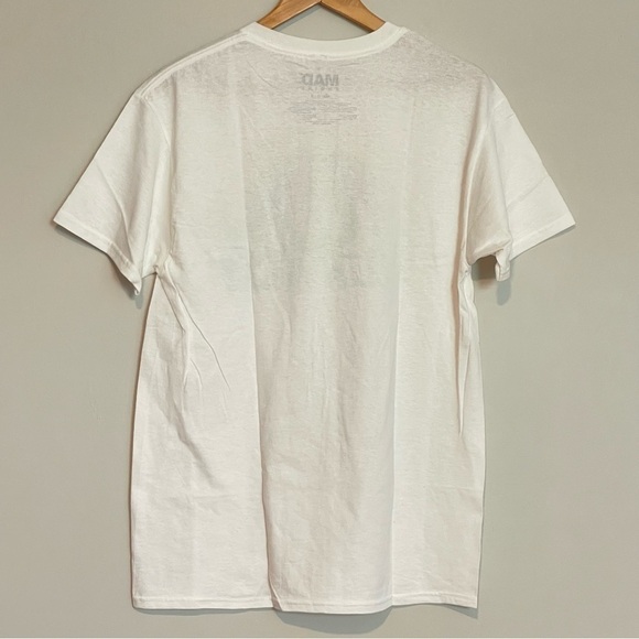 Mad Engine St Patrick's Day Feelin' Lucky Rainbow T-Shirt - Picture 4 of 5